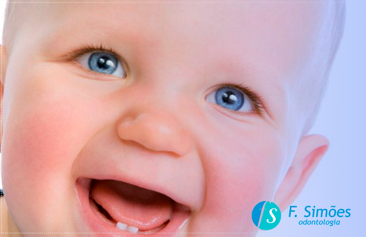 Cuidados com os dentes do seu Bebê